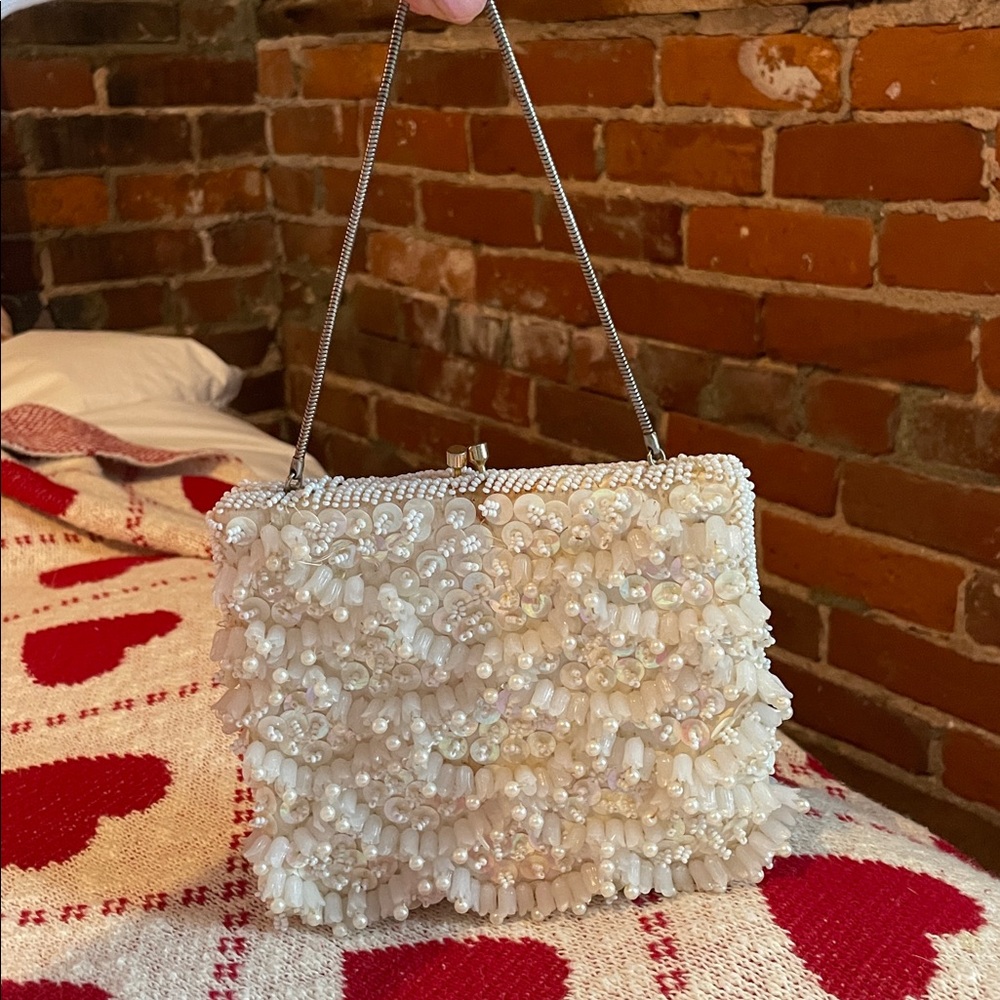 1970s beaded evening bag white and gold